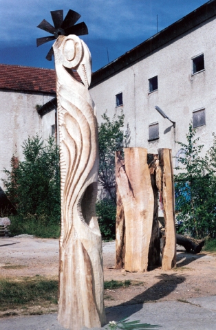 Holzvogel - Stein & Design Schwarzenbacher